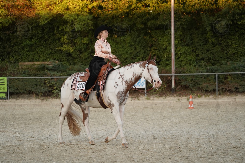 s_A_907008.JPG
